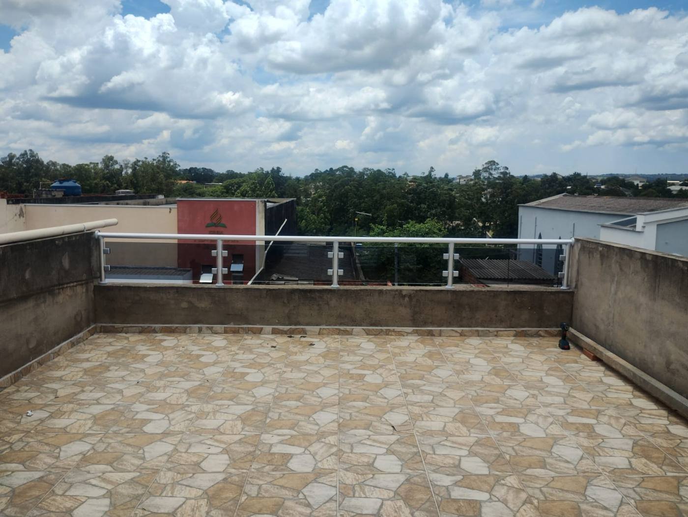Guarda-corpo de vidro instalado pela JV Vidros em Itu-SP - foto 1