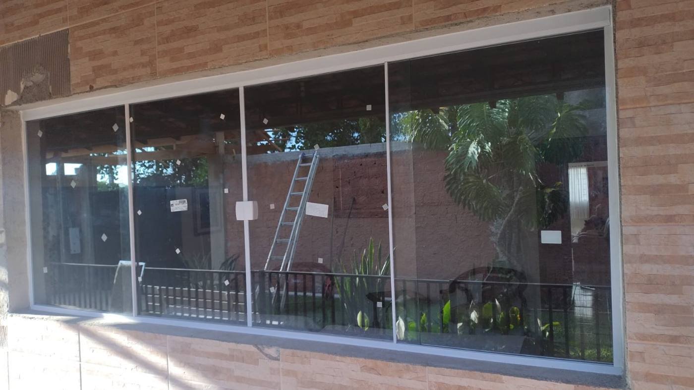 Janela de vidro instalado pela JV Vidros em Itu-SP - foto 1